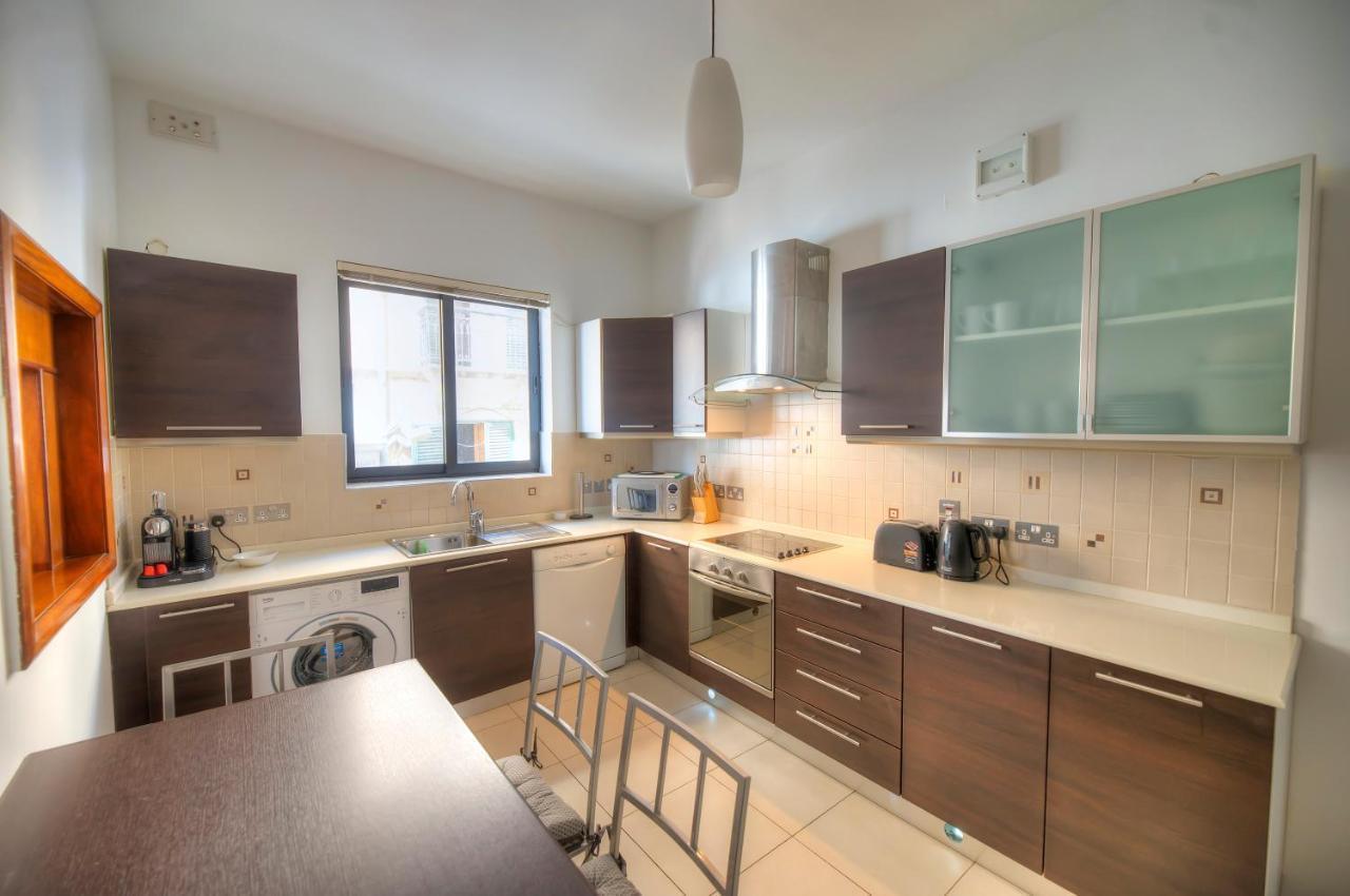 Enormous 3Bedrooms Seafront With Balcony Pdeh1-1 Sliema Exteriör bild