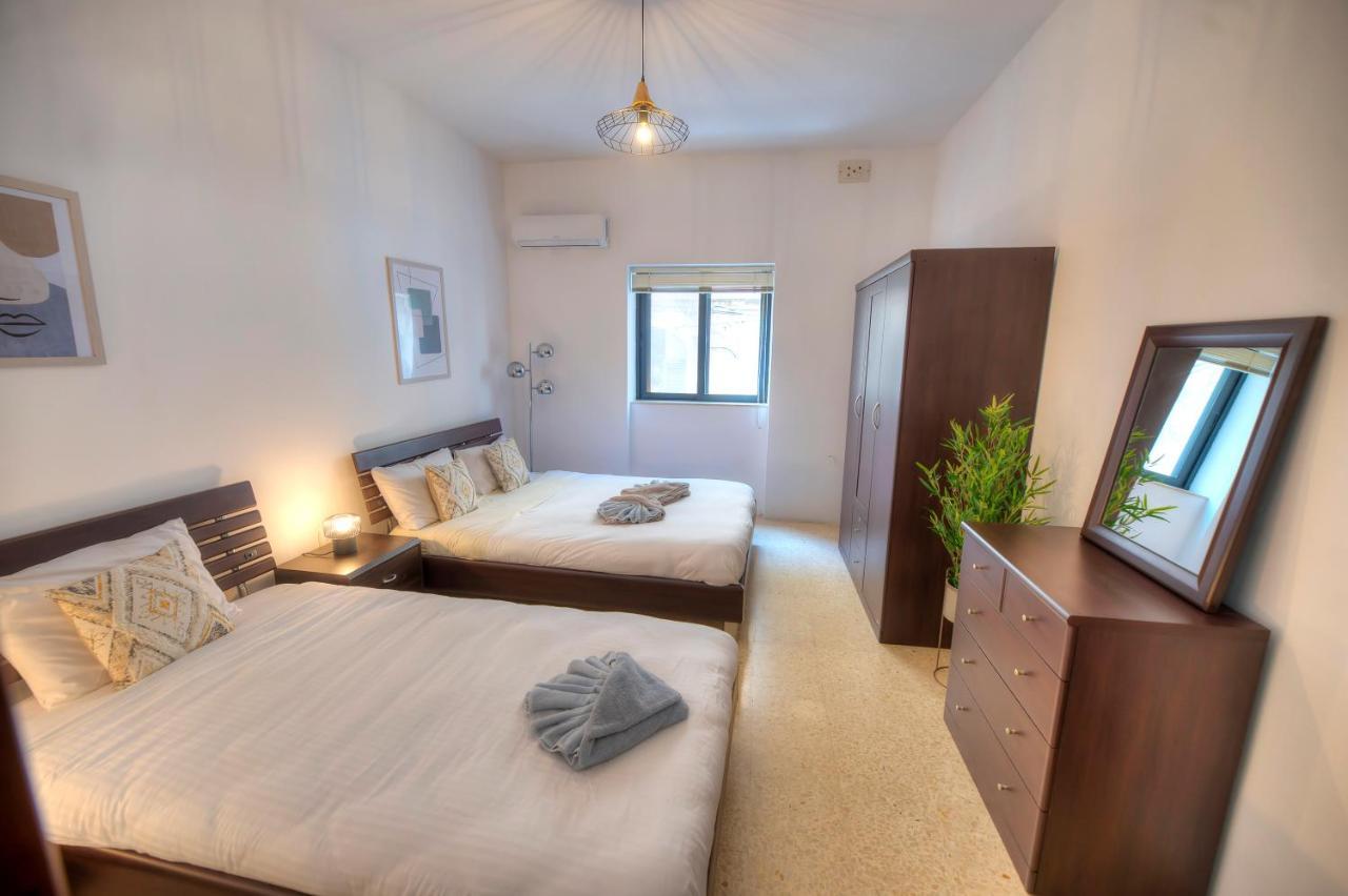 Enormous 3Bedrooms Seafront With Balcony Pdeh1-1 Sliema Exteriör bild